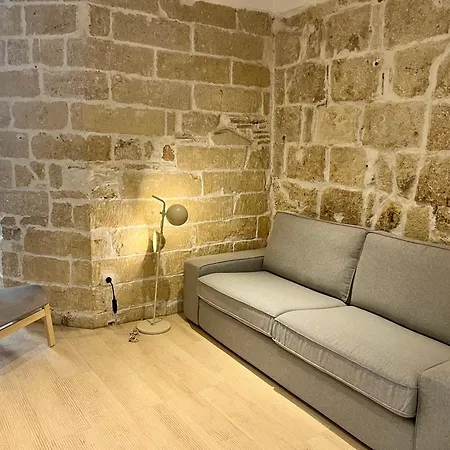 Le Poete Roucher Montpellier Exterior photo